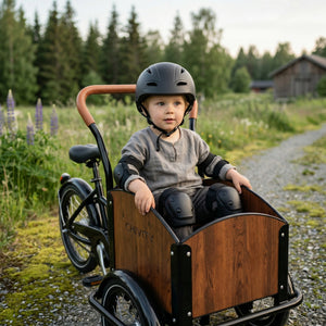 CHANTY Børnehjelm + Beskyttelsessæt – Sort